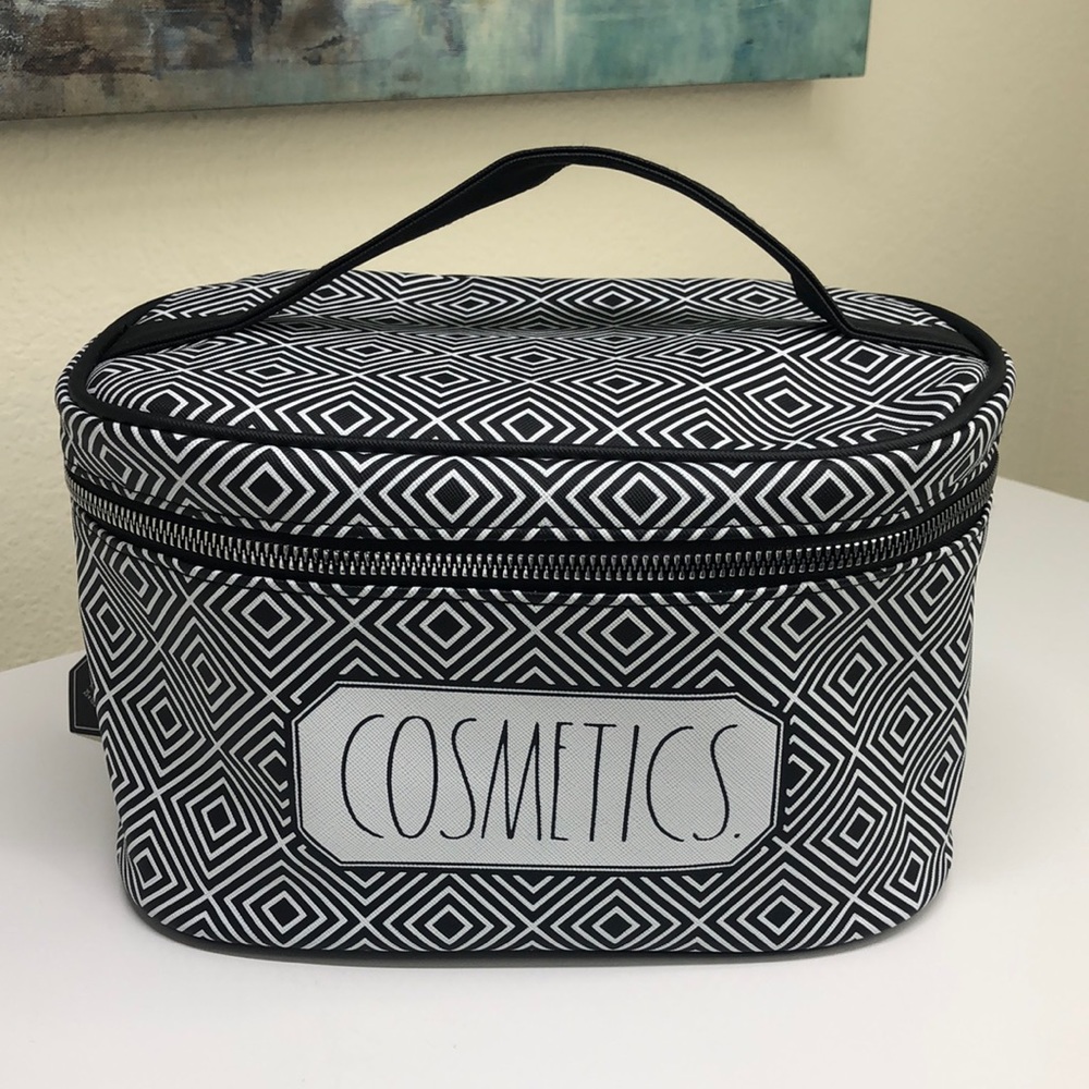 🎀 Rae Dunn vanity case bag